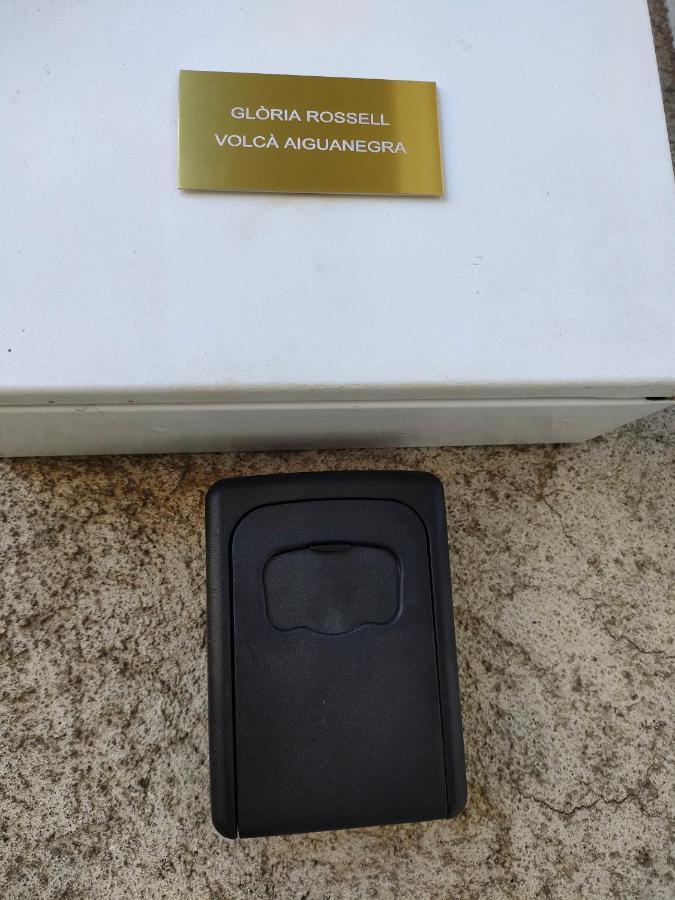 Apartament Volca Aiguanegra サン・ジョアン・レス・フォンツ エクステリア 写真